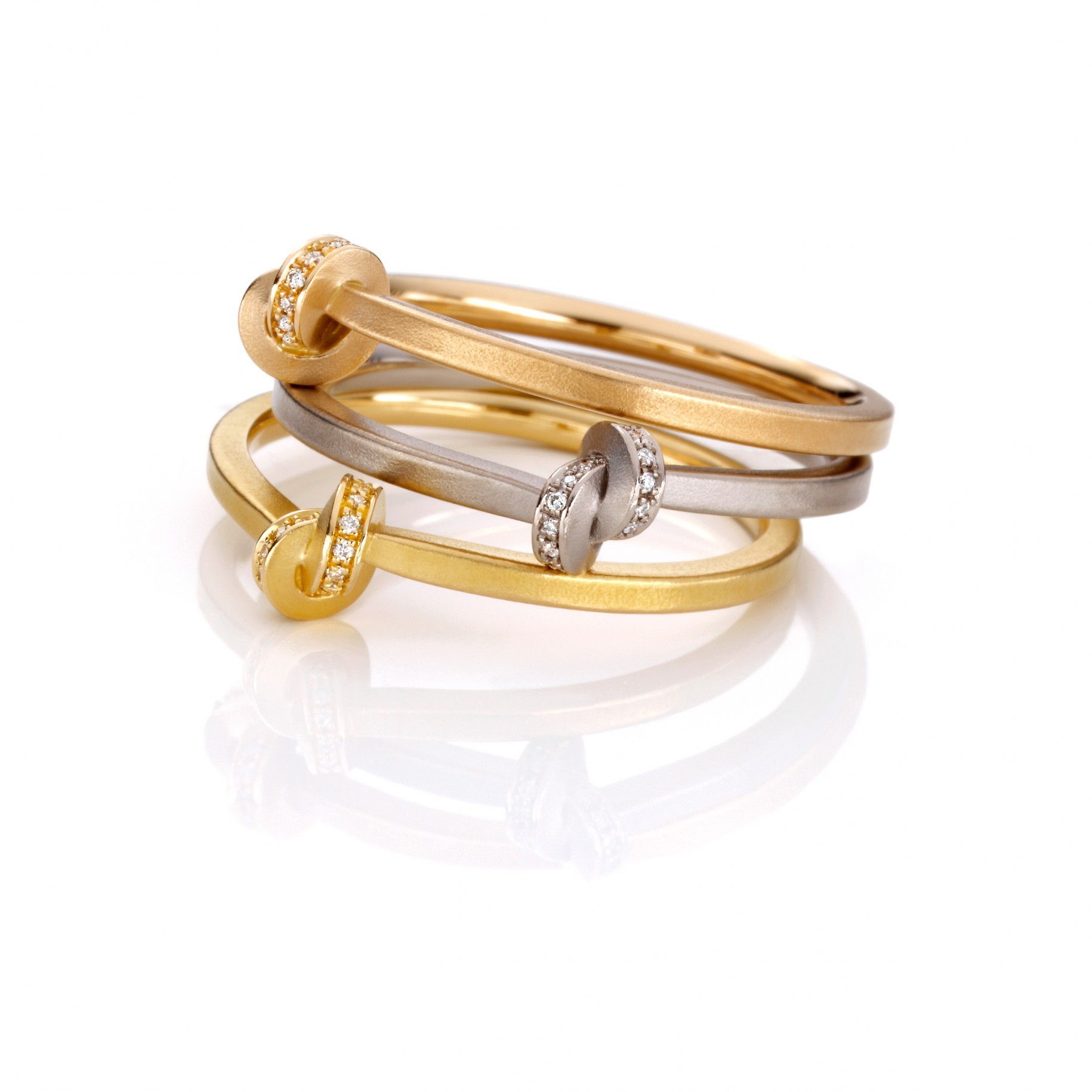 Knotenring mit Brillant I 750 Gold